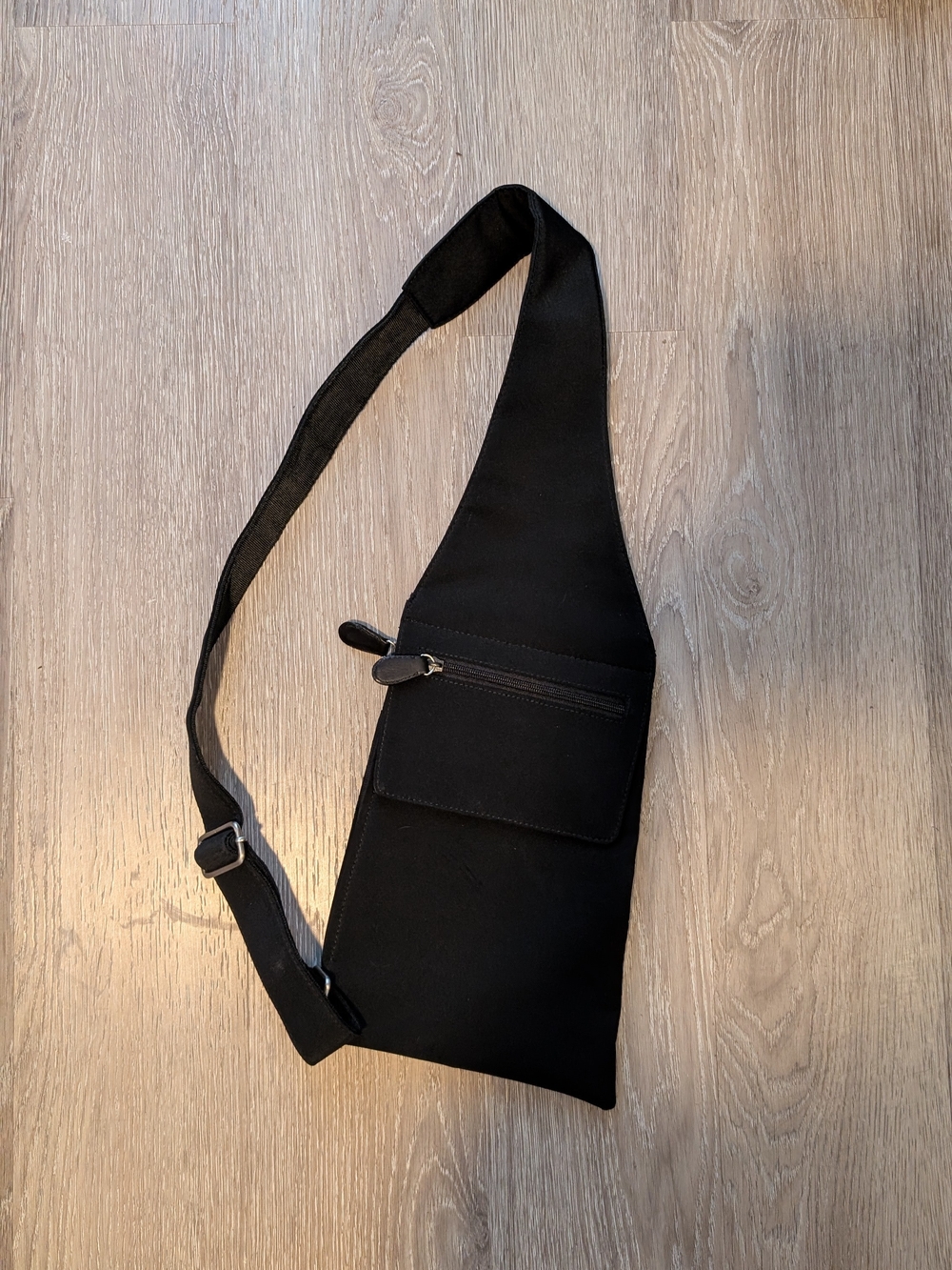 Hobo International Black Crossbody Sling Bag for Men - Minimalist Everyday Carry